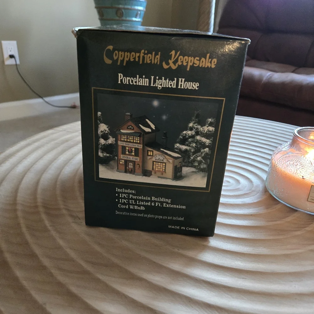 Vintage Copperfield Keepsake Porcelain Lighted House Christmas Village Store